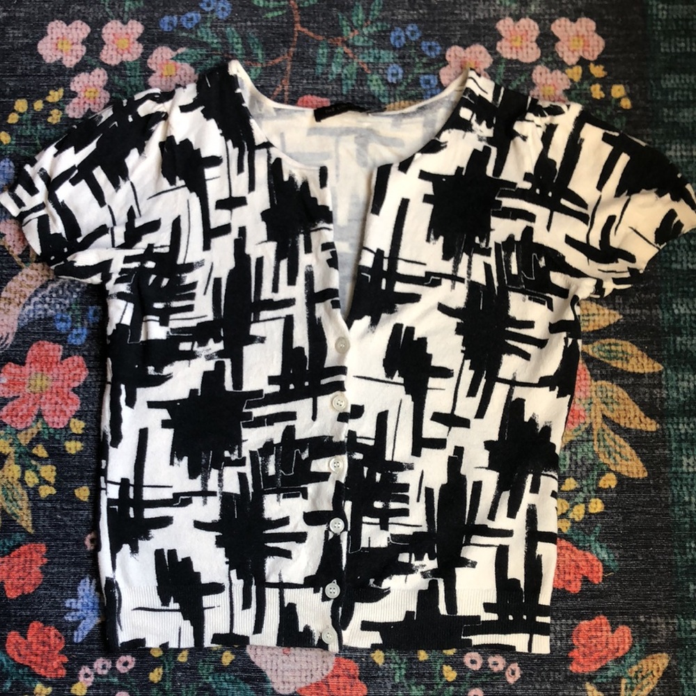 The Limited Short Sleeve Black and White Cardigan, Size M